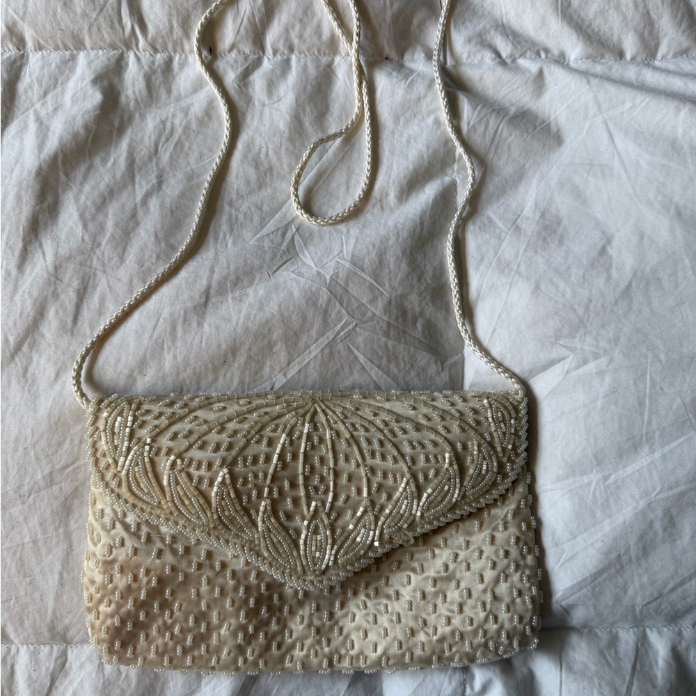 Elegant Cream Beaded Clutch